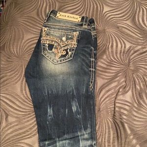 Rock revival straight leg jean